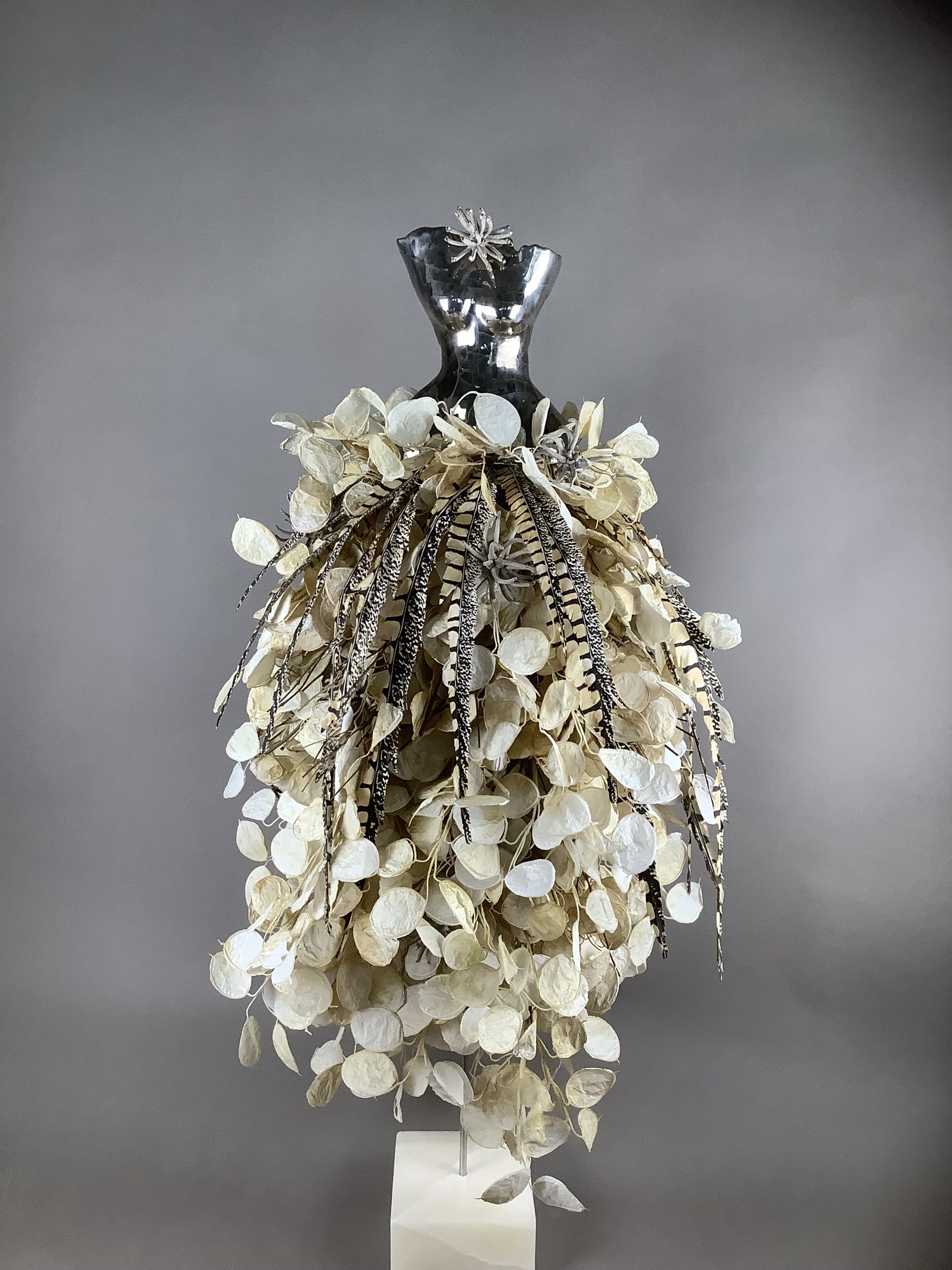 Estella Fransbergen - White Gold Clay Torso