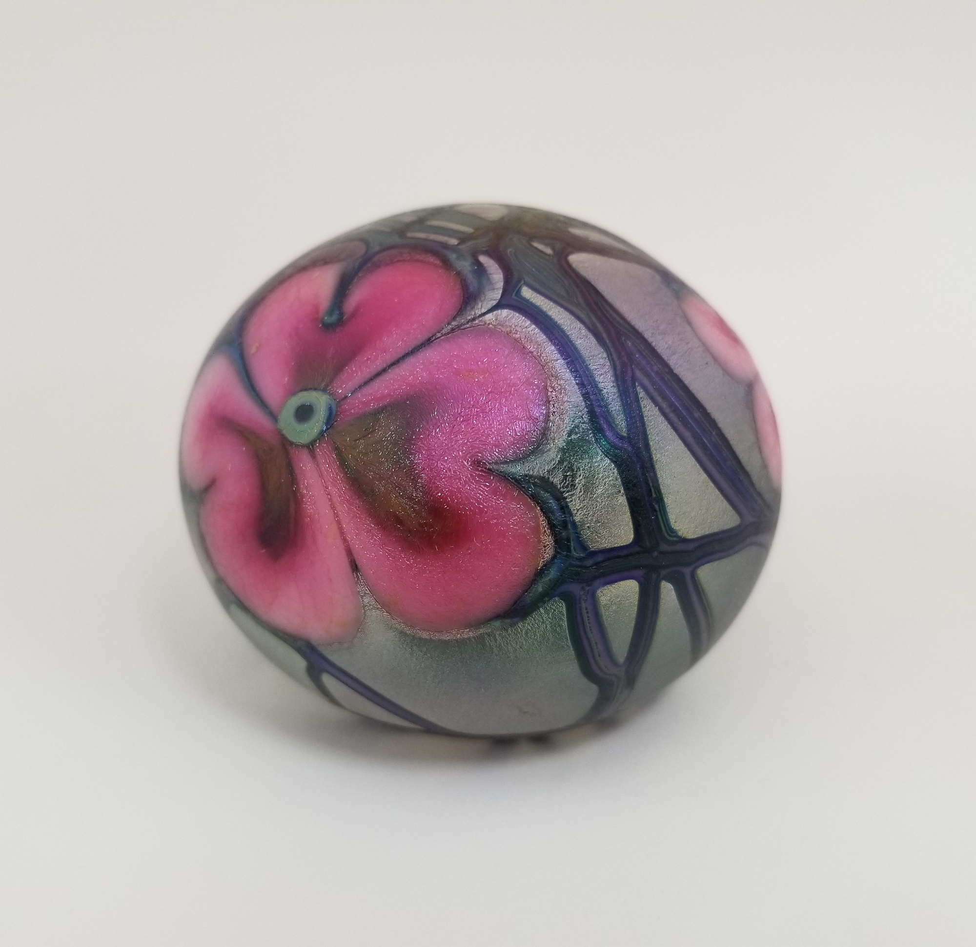 Robert Lagestee - Iridized Paperweight