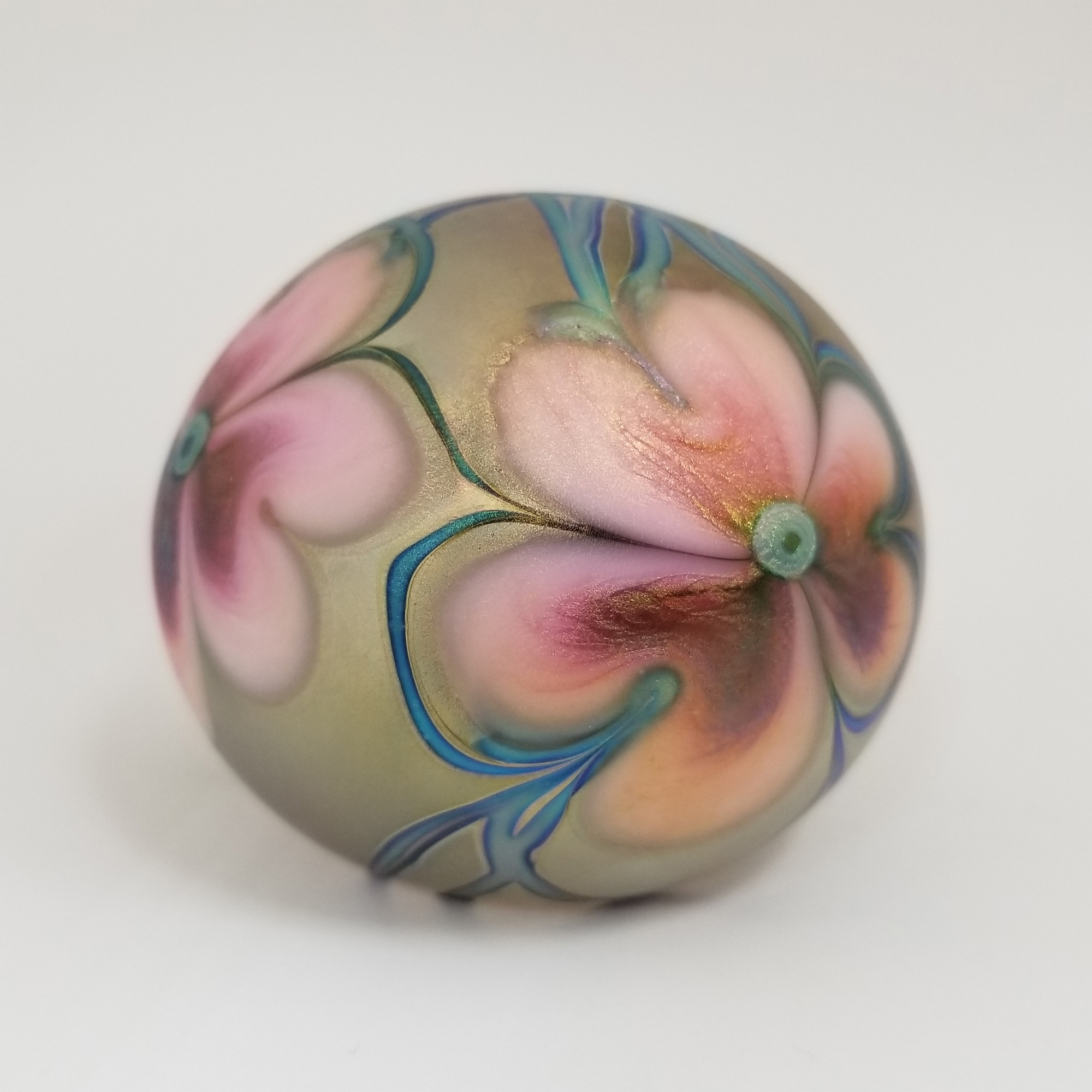 Robert Lagestee - Iridized Paperweight