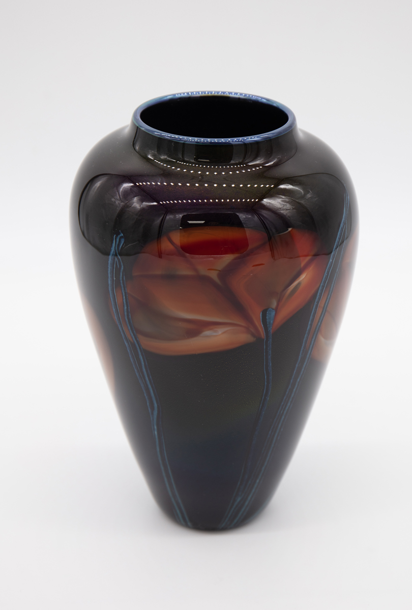 black-poppy-vase-57475-2-1