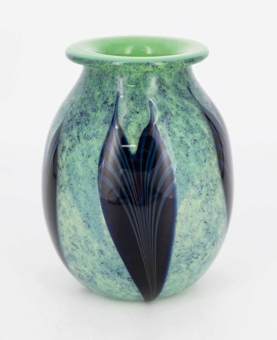 opal-green-cypriot-vase-with-zebra-leaf-decor-80347-1-1-1-2