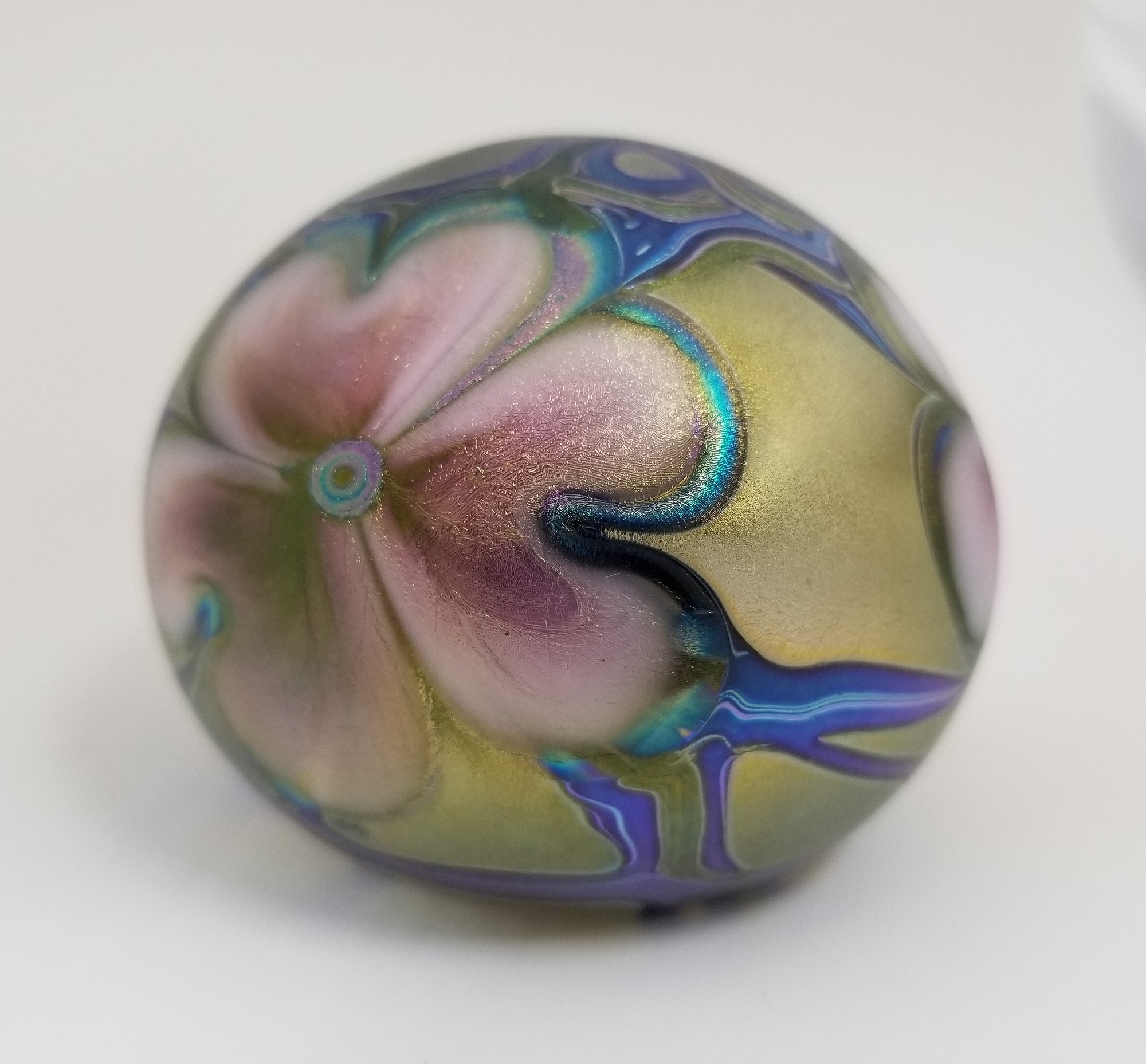 Robert Lagestee - Iridized Paperweight